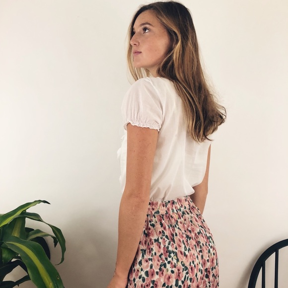 SOLD Ruffled Cotton Puff Short Sleeve - Picture 5 of 5